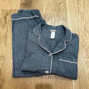 Bed Head Pajamas set top & bottom size S black & white harringbone w pink piping